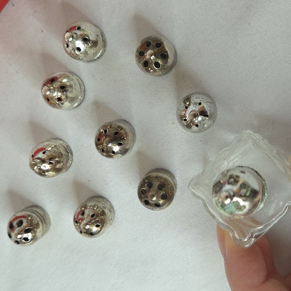 Crystal By LeonardJapan Vintage mini salt and pepper shakers (7) With extra lids - Picture 9 of 15